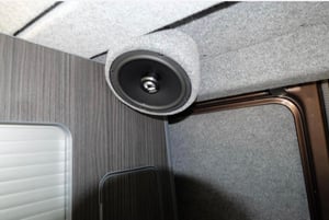 2015 Volkswagen Transporter T5 — photo 11 of 11