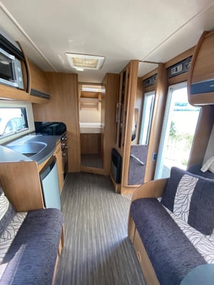 2013 Auto-Trail Mohawk — photo 9 of 15