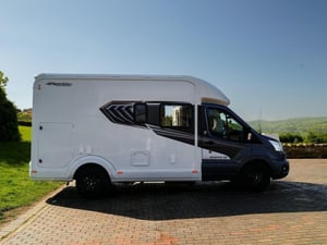 2024 Auto-Trail Excel 620G — photo 9 of 46
