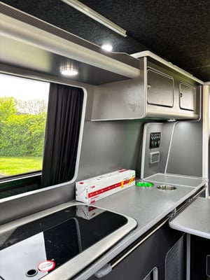 2018 Volkswagen Transporter T6 DSG — photo 45 of 46