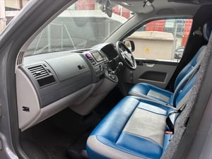 2010 Volkswagen Camper King — photo 13 of 14