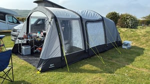 2010 Volkswagen Camper King — photo 14 of 14