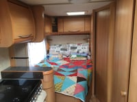 2005 Swift Kon-Tiki 660 - Image 4