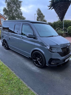 2022 Volkswagen Transporter T28 Highline TDI — photo 16 of 24