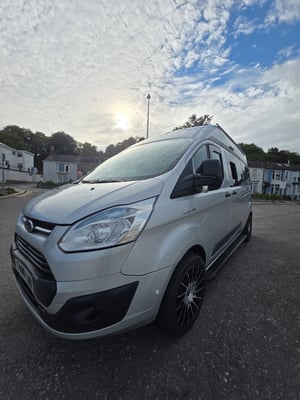 2015 Ford Tourneo Custom — photo 1 of 29