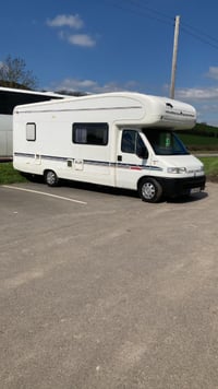 1999 Auto-Trail 690 - Image 2