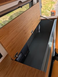 2023 Volkswagen T30 - Image 2