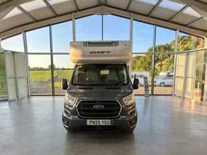 2025 Swift Voyager 475 — photo 1 of 14