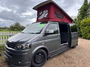 2010 Volkswagen Transporter — photo 5 of 7
