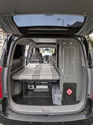 2017 Hyundai i800 Conversion — photo 6 of 24