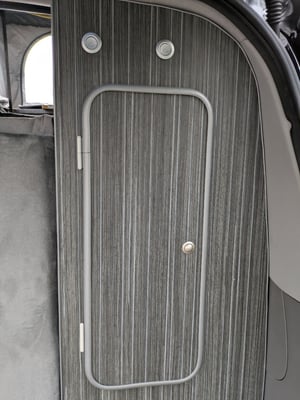 2017 Hyundai i800 Conversion — photo 18 of 24