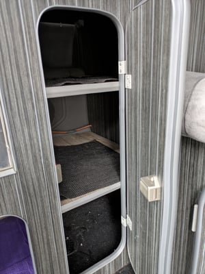 2017 Hyundai i800 Conversion — photo 22 of 24