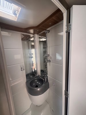 2018 Swift Bessacarr 484 — photo 45 of 59