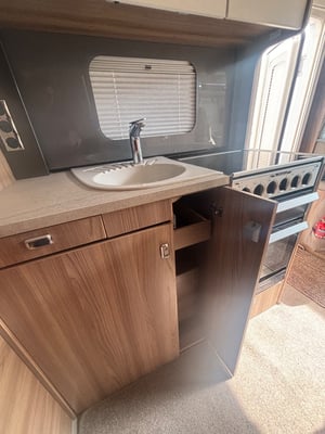 2018 Swift Bessacarr 484 — photo 25 of 59