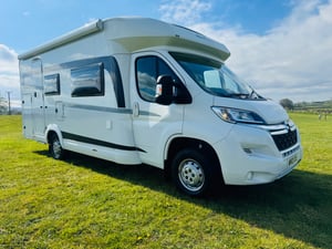 2021 Hobby Optima Ontour T65 HKM — photo 9 of 36