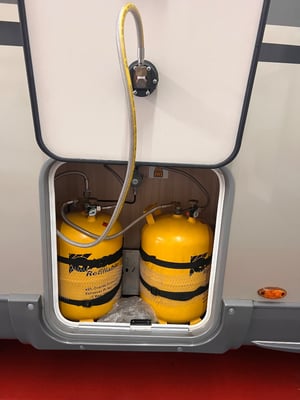 2017 Bürstner IxeoG it680   — photo 14 of 24