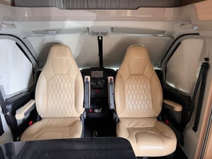 2017 Bürstner IxeoG it680   — photo 6 of 24