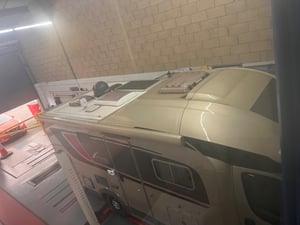 2017 Bürstner IxeoG it680   — photo 23 of 24