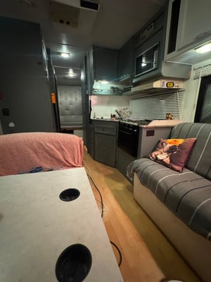 1999 Coachman American Rv — photo 24 of 57