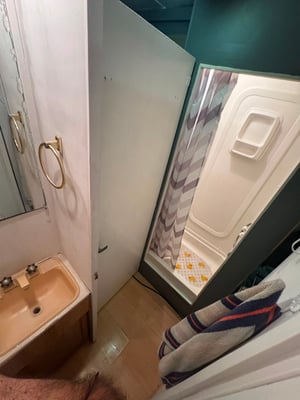 1999 Coachman American Rv — photo 51 of 57
