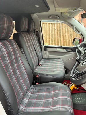 2016 Volkswagen T6 Campervan — photo 4 of 9