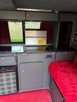 2016 Volkswagen T6 Campervan — photo 7 of 9