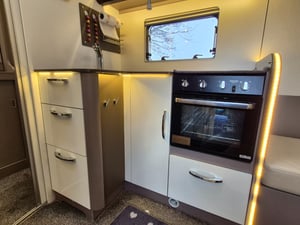 2019 Bürstner Lyseo TD 680 G — photo 42 of 47