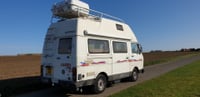 2018 Volkswagen LT - Image 2
