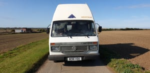 2018 Volkswagen LT — photo 1 of 18