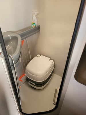 2018 Volkswagen LT — photo 9 of 18