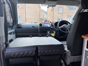 2015 Volkswagen T5.1 Campervan — photo 14 of 17