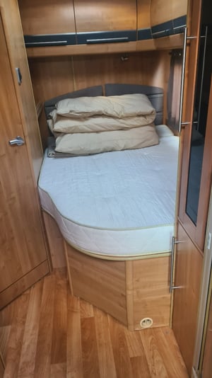 2010 Autotrail Cherokee — photo 7 of 9