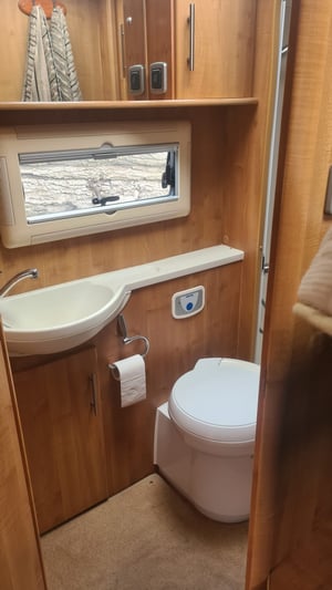 2010 Auto-Trail Cherokee — photo 27 of 42