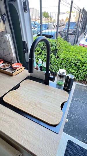 2021 Mercedes Benz Esprinter — photo 17 of 31