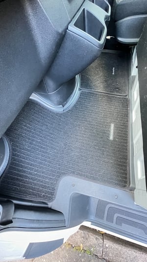 2021 Mercedes Benz Esprinter — photo 5 of 31