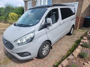 2023 Ford Transit Custom — photo 2 of 13