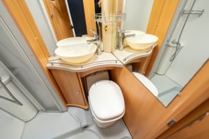2010 Hymer Free Tec 594 — photo 12 of 70