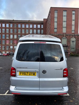 2018 Volkswagen Transporter T6 — photo 11 of 36