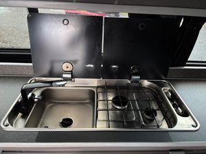 2018 Volkswagen Transporter T6 — photo 14 of 36