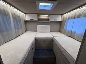 2023 Auto-Trail F-Line F70 — photo 4 of 17