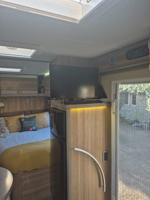 2013 Bessacarr E582 — photo 44 of 56