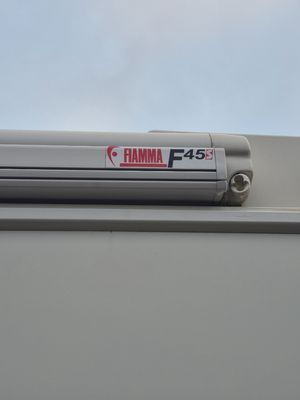 2013 Bessacarr E582 — photo 12 of 56
