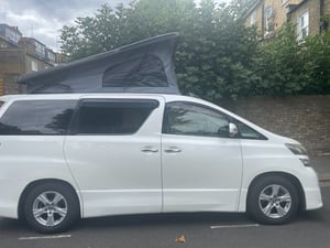 2011 Toyota Vellfire Campervan Conversion High Top ULEZ — photo 13 of 15