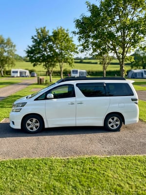 2011 Toyota Vellfire Campervan Conversion — photo 1 of 5