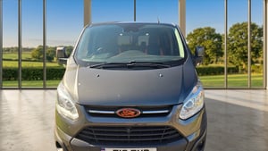 2017 Ford Transit Custom — photo 1 of 19