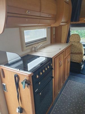 2003 Auto-Trail Arapaho SE — photo 11 of 16