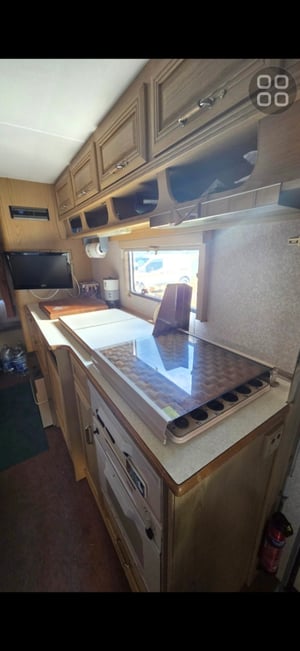 1995 Compass Navigator 360 — photo 9 of 16