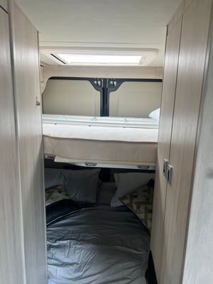 2020 Auto-Trail Tribute 669 — photo 25 of 31