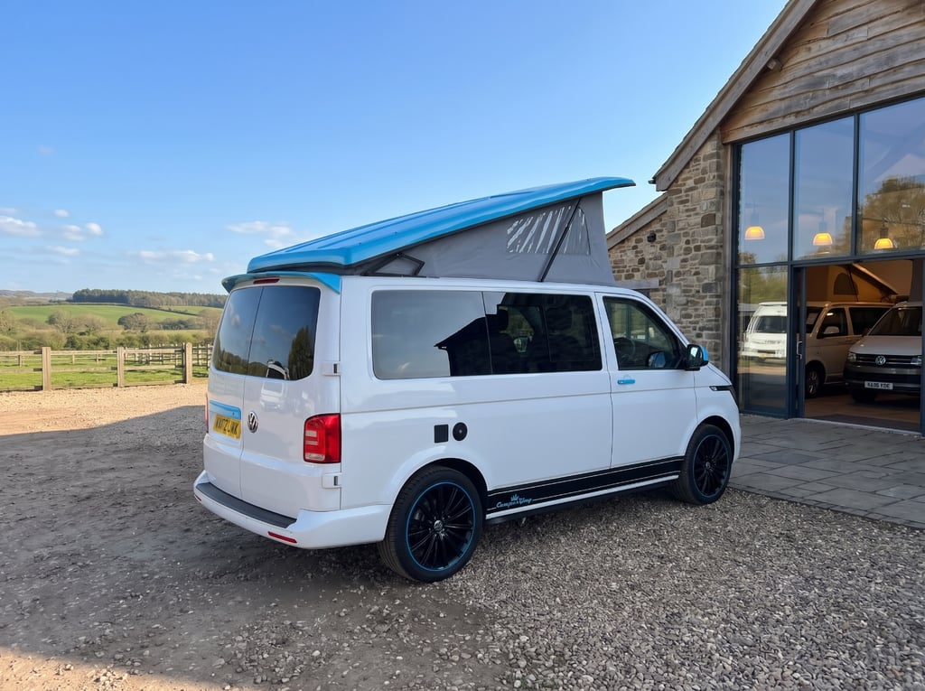 2020 Volkswagen Transporter T6.1 - Image 1