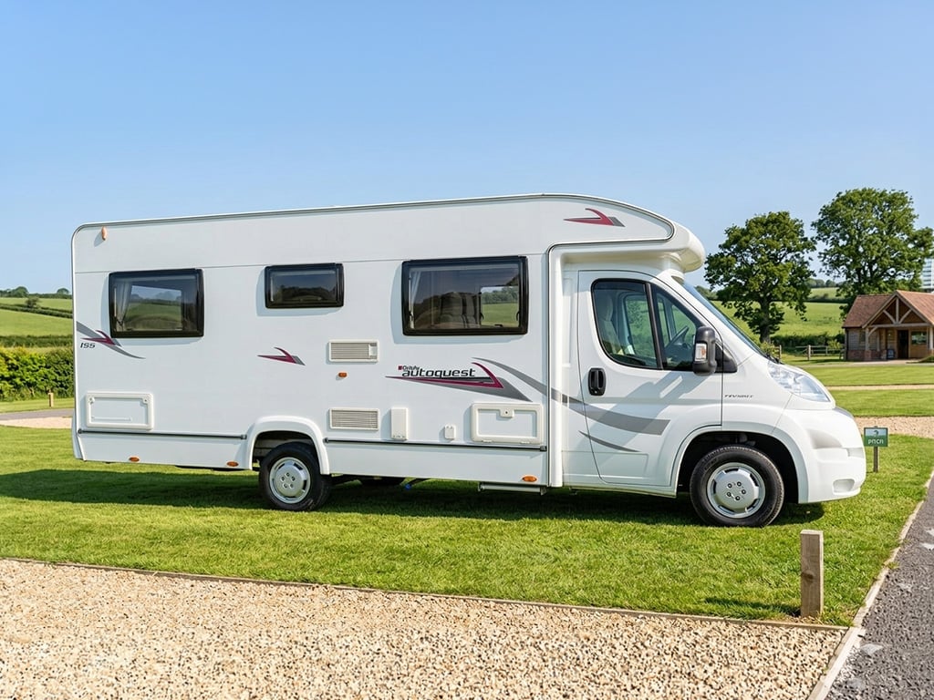 2009 Elddis Autoquest 155 - Image 1